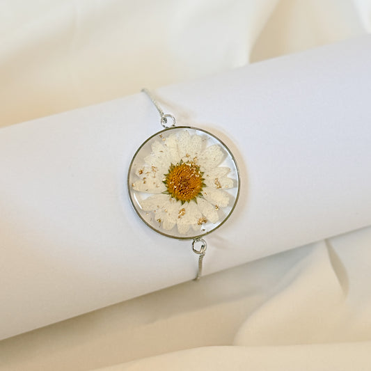 White Daisy Bracelets (Gold Shimmer)